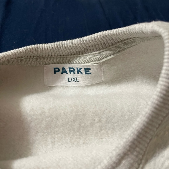 ✨PARKE✨ grey and navy blue sweatshirt - Picture 4 of 4